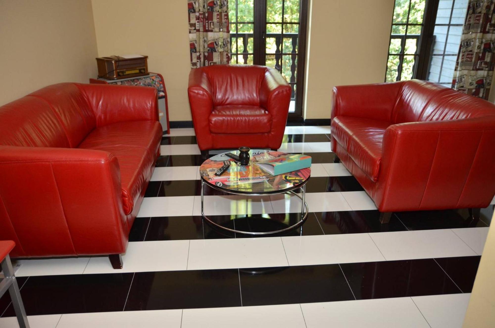 Guest House Western-City شو فونتان المظهر الخارجي الصورة