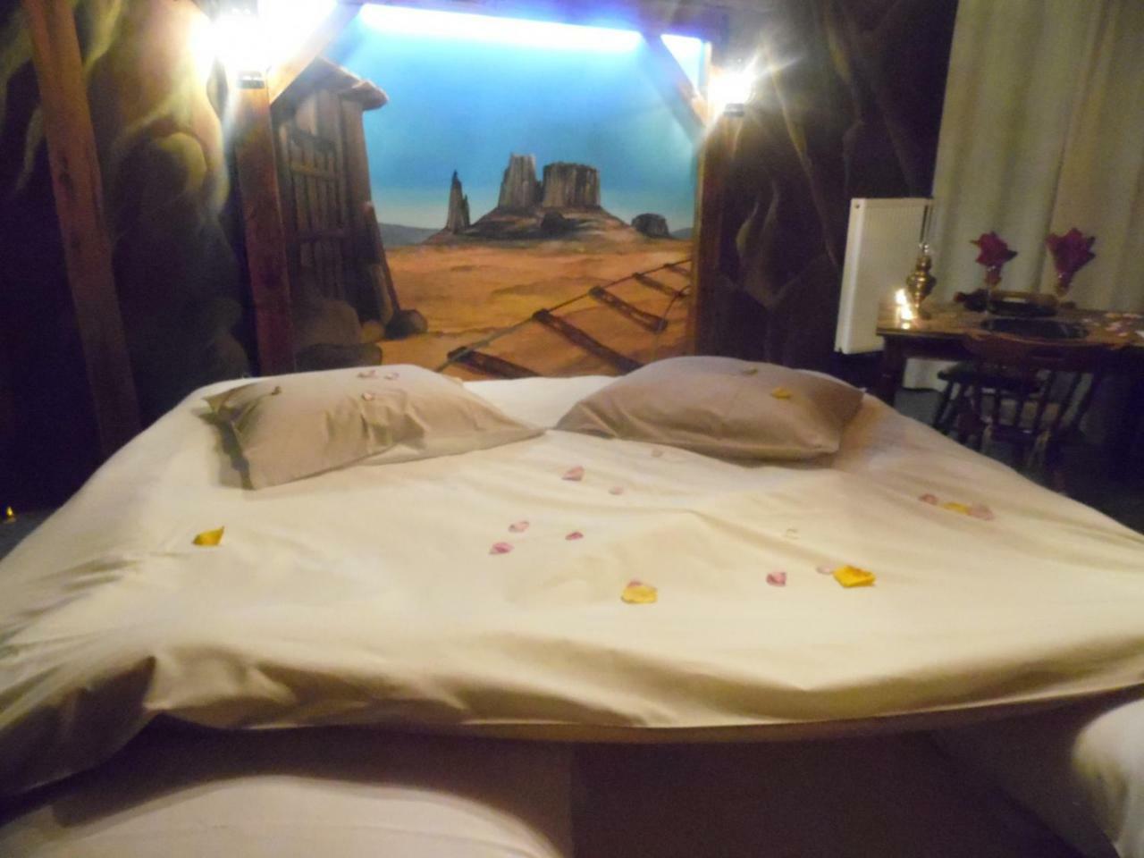 Guest House Western-City شو فونتان الغرفة الصورة
