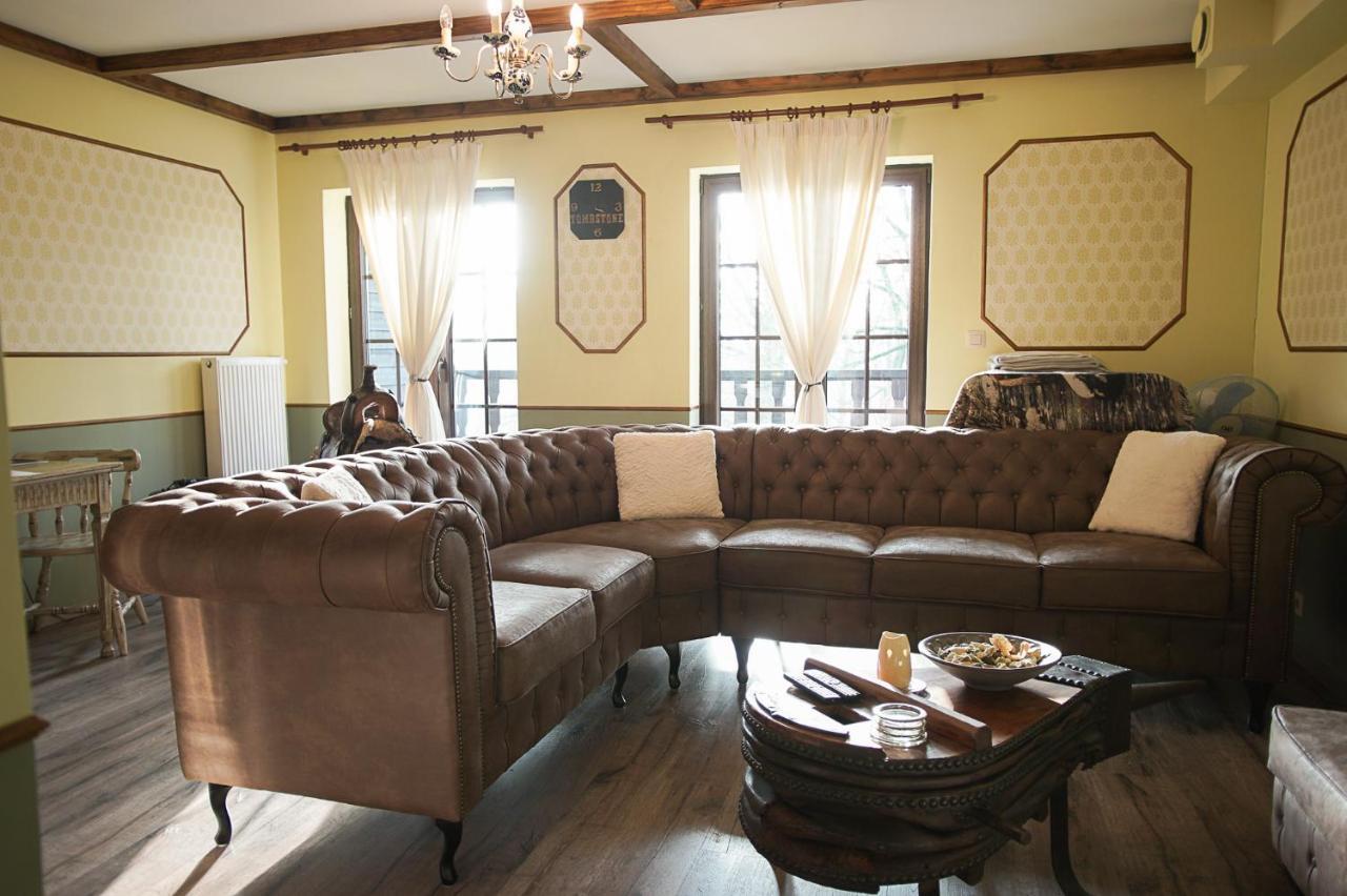 Guest House Western-City شو فونتان المظهر الخارجي الصورة