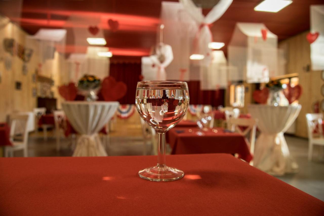 Guest House Western-City شو فونتان المظهر الخارجي الصورة